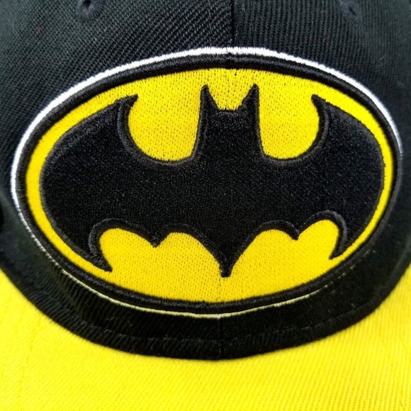 DC Comics Batman Hat Snap-back Cap Yellow/Black - Picture 2 of 7